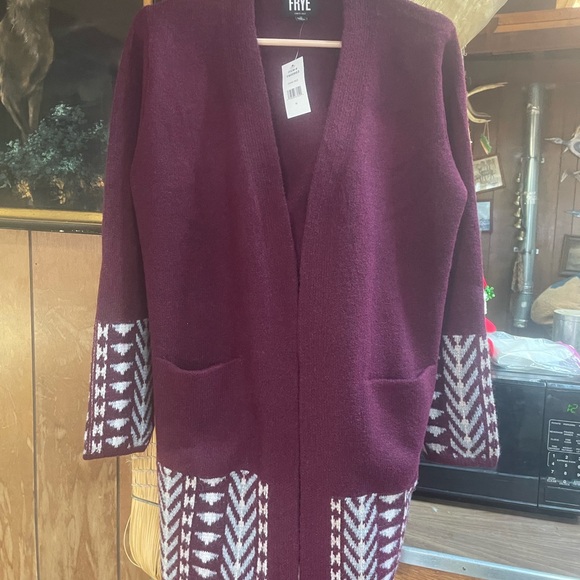 Frye Sweaters - Frye Beautiful Burgundy Cardigan (M)-NWT❤️